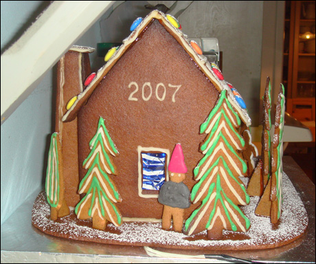 Pepparkakshus2007bak.jpg